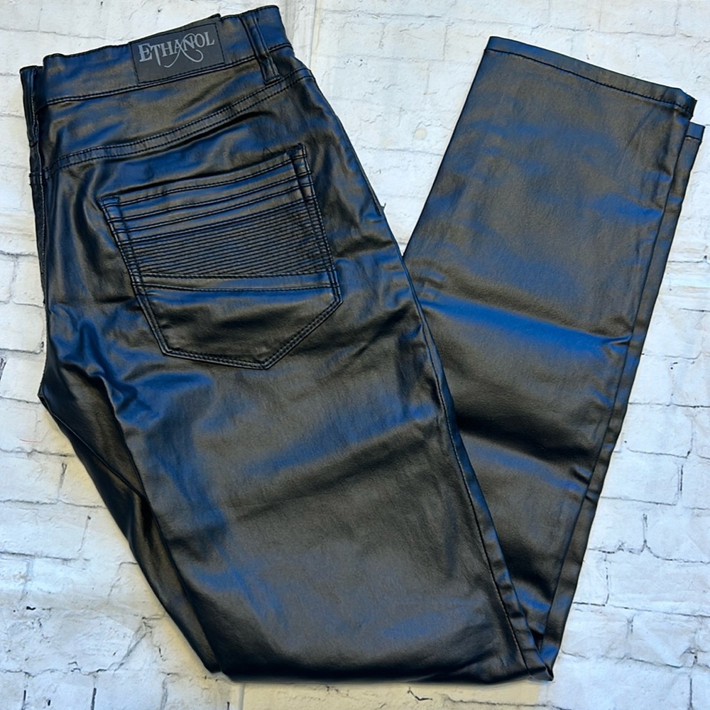 Ethanol Men’s 30x31 Slim Fit faux Leather Pants black